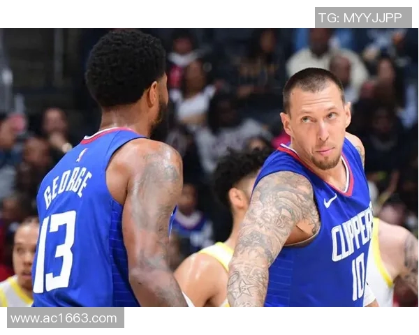 快船与独行侠季后赛第三场直播精彩对决全程回顾与分析